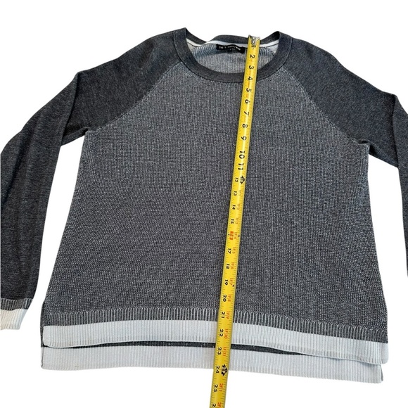 RAG & BONE Grey with Ivory Trim Thermal Crewneck Long Sleeve Sweater Size Medium - Picture 5 of 17